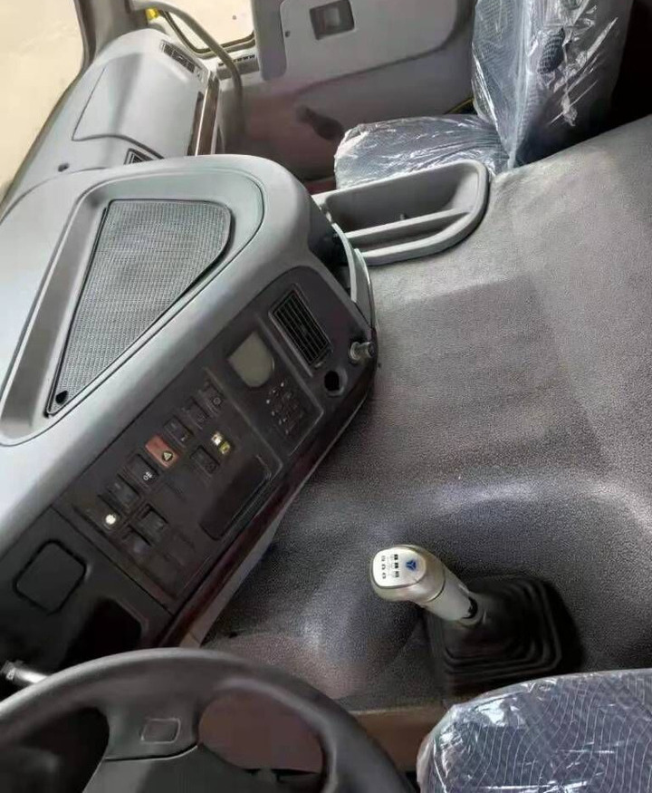 Самоскид вантажівка Howo 375 6x4 Tipper Lorry: фото 6 Самоскид вантажівка Howo 375 6x4 Tipper Lorry: фото 6