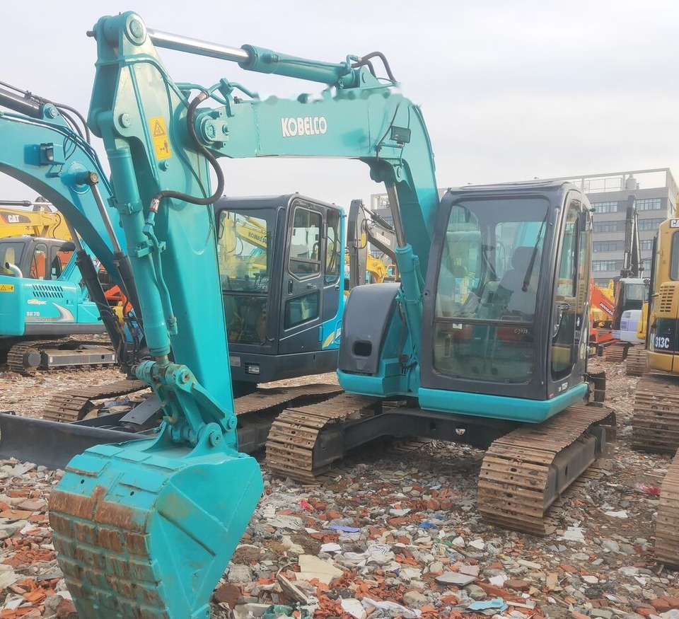 Kobelco SK70SR - Міні-екскаватор: фото 1 Kobelco SK70SR - Міні-екскаватор: фото 1