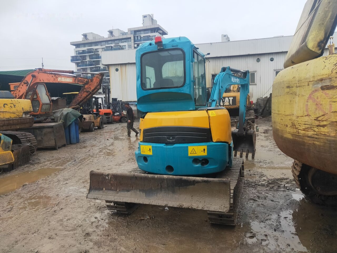 Kubota U35 - Міні-екскаватор: фото 4 Kubota U35 - Міні-екскаватор: фото 4
