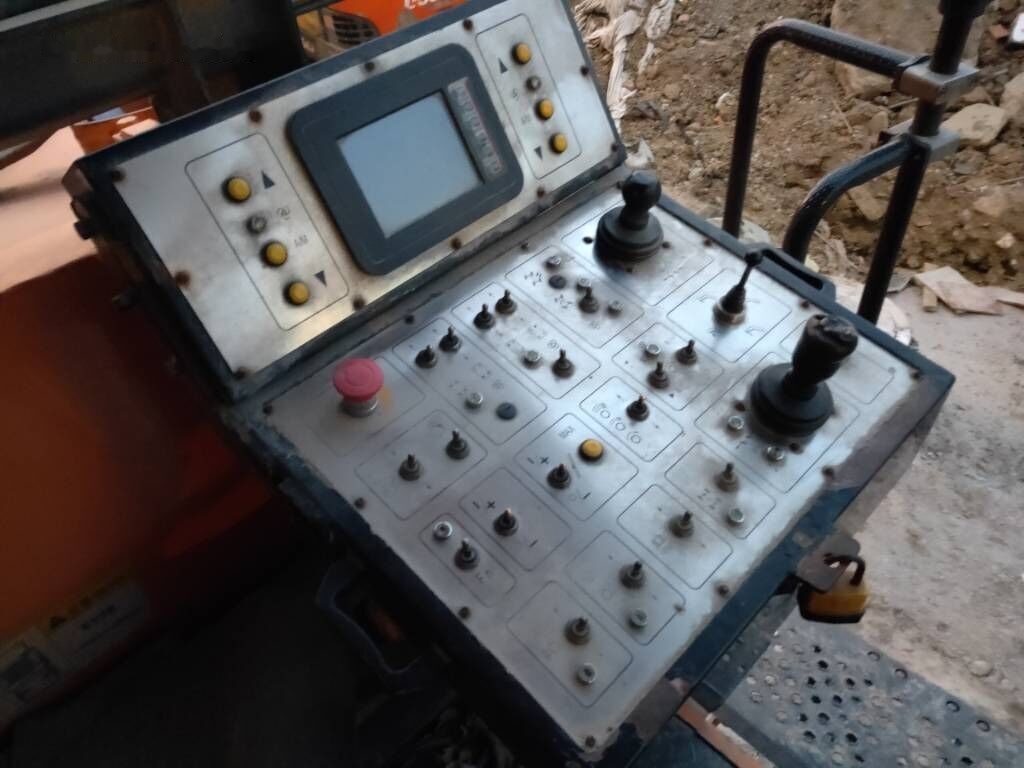 Sany SCM600-3 - Асфальтоукладач: фото 3 Sany SCM600-3 - Асфальтоукладач: фото 3