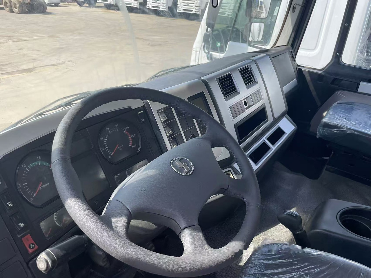 Shacman F3000 Concrete mixer truck - Автобетонозмішувач: фото 4 Shacman F3000 Concrete mixer truck - Автобетонозмішувач: фото 4