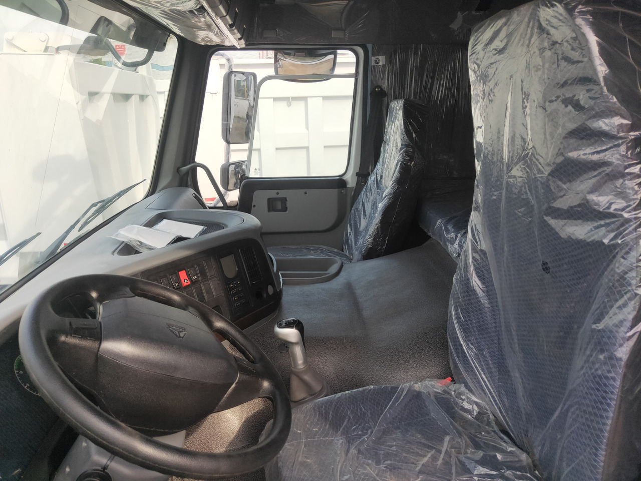 Sinotruk HOWO 371 6*4 Dump truck - Самоскид вантажівка: фото 2 Sinotruk HOWO 371 6*4 Dump truck - Самоскид вантажівка: фото 2