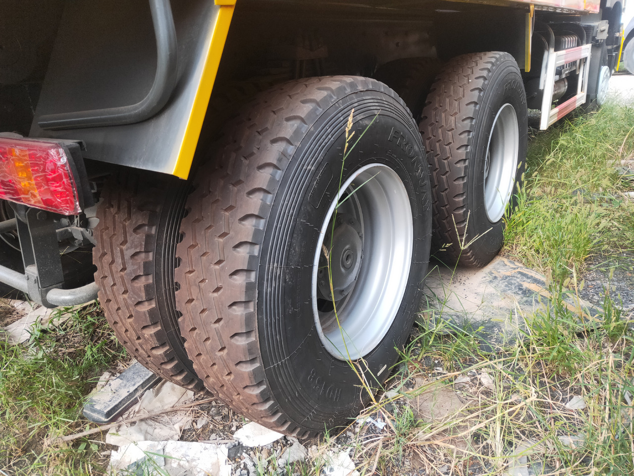 Sinotruk HOWO 371 6*4 Dump truck - Самоскид вантажівка: фото 2 Sinotruk HOWO 371 6*4 Dump truck - Самоскид вантажівка: фото 2