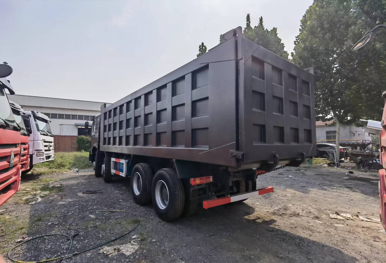 Sinotruk HOWO 371 8*4 Dump truck - Самоскид вантажівка: фото 4 Sinotruk HOWO 371 8*4 Dump truck - Самоскид вантажівка: фото 4