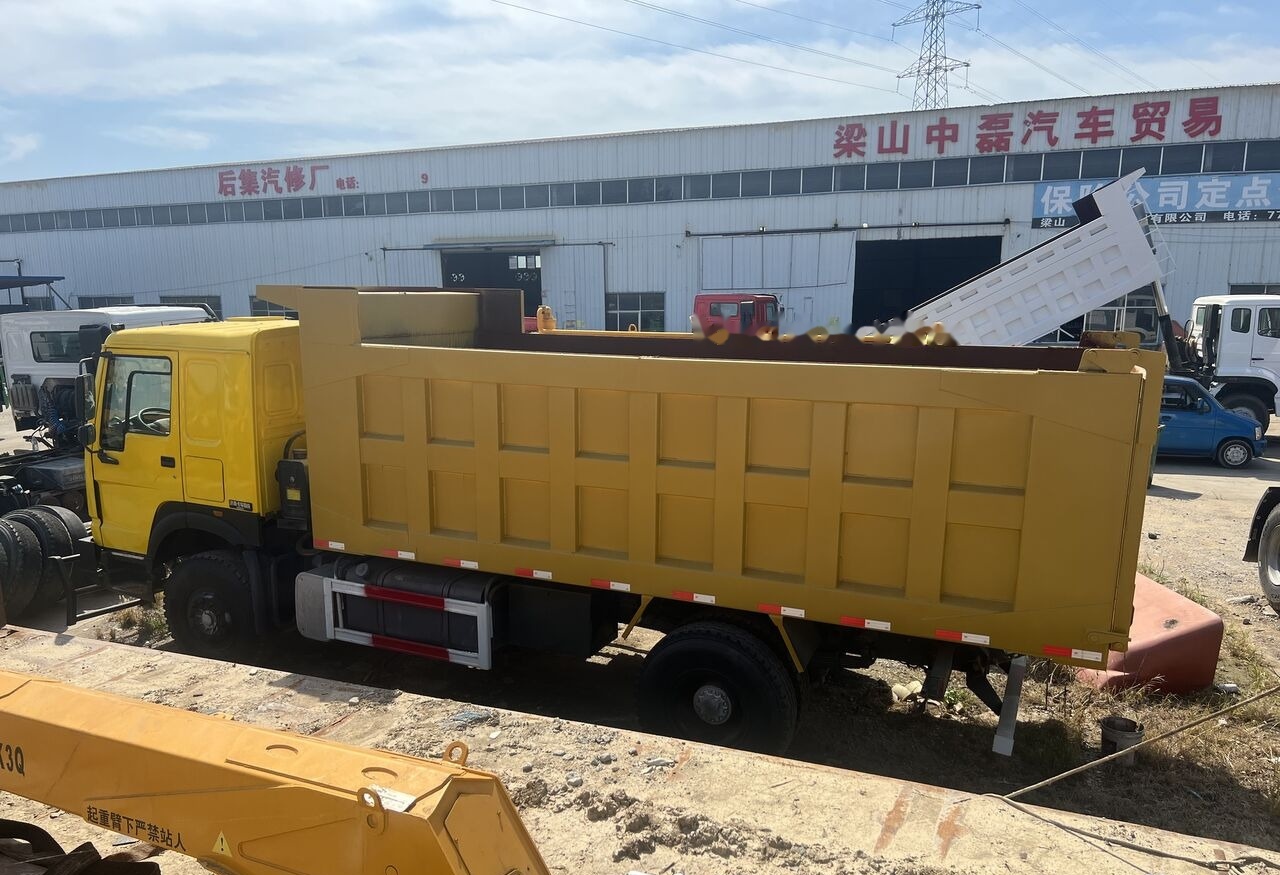 Sinotruk HOWO 4*2 Dump truck - Самоскид вантажівка: фото 1 Sinotruk HOWO 4*2 Dump truck - Самоскид вантажівка: фото 1