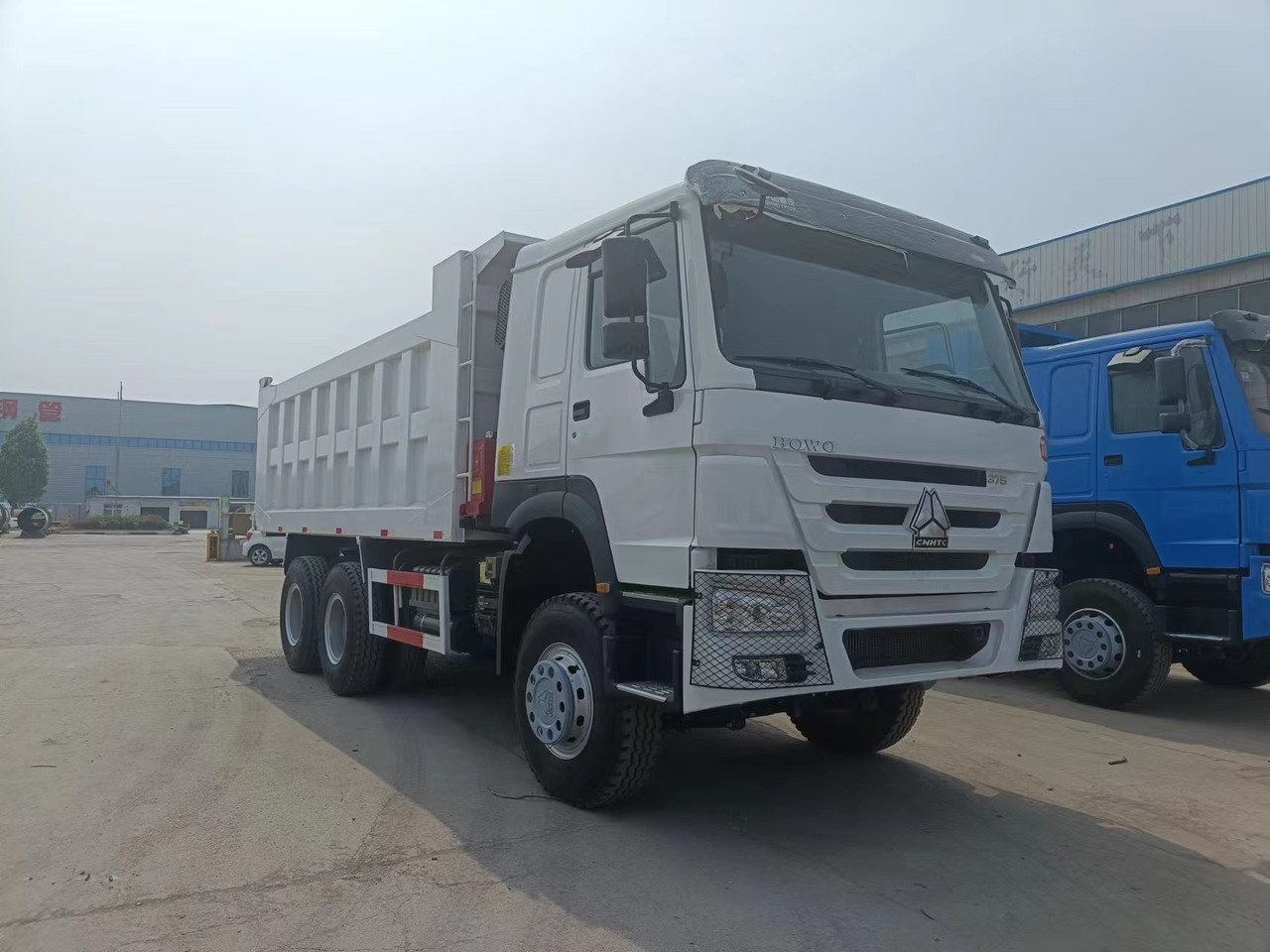 Sinotruk HOWO 6*4 Dump truck - Самоскид вантажівка: фото 3 Sinotruk HOWO 6*4 Dump truck - Самоскид вантажівка: фото 3