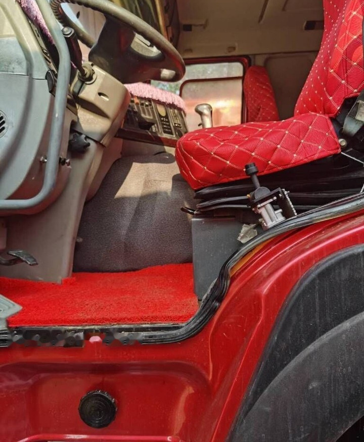 Sinotruk HOWO 6*4 Dump truck - Самоскид вантажівка: фото 5 Sinotruk HOWO 6*4 Dump truck - Самоскид вантажівка: фото 5