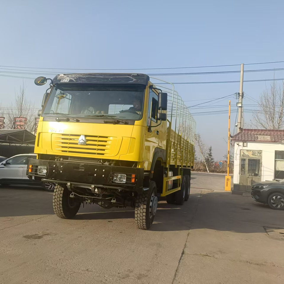 Sinotruk HOWO 6*4 Troop Carrier - Бортова вантажівка/ Платформа: фото 4 Sinotruk HOWO 6*4 Troop Carrier - Бортова вантажівка/ Платформа: фото 4