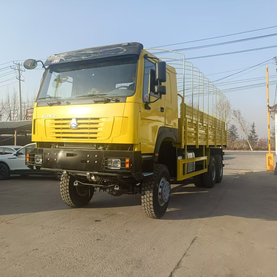 Sinotruk HOWO 6*4 Troop Carrier - Бортова вантажівка/ Платформа: фото 1 Sinotruk HOWO 6*4 Troop Carrier - Бортова вантажівка/ Платформа: фото 1