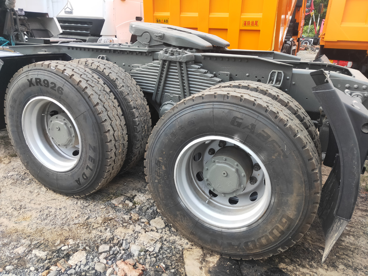 Sinotruk HOWO A7 6*4 Tractor - Тягач: фото 4 Sinotruk HOWO A7 6*4 Tractor - Тягач: фото 4