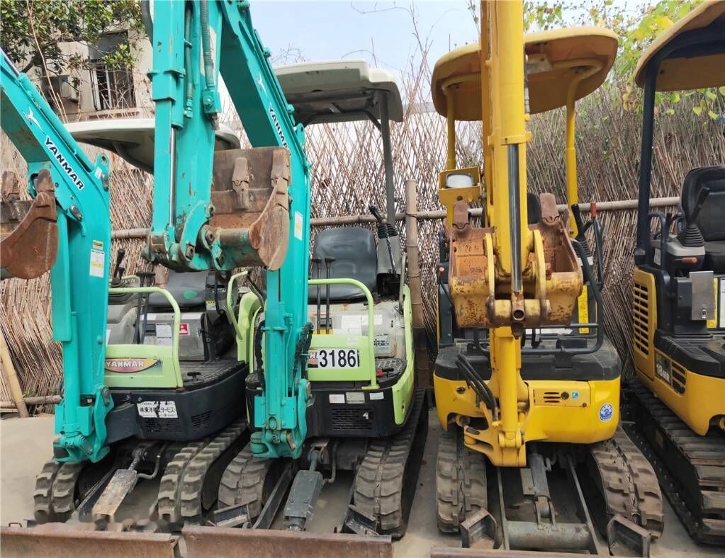 Yanmar Vio 17 - Міні-екскаватор: фото 1 Yanmar Vio 17 - Міні-екскаватор: фото 1