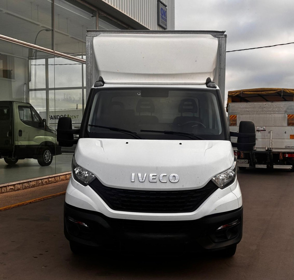 Caja cerrada con plataforma elevadora IVECO 35C16 3.0 20m3 - Фургон з закритим кузовом: фото 2 Caja cerrada con plataforma elevadora IVECO 35C16 3.0 20m3 - Фургон з закритим кузовом: фото 2