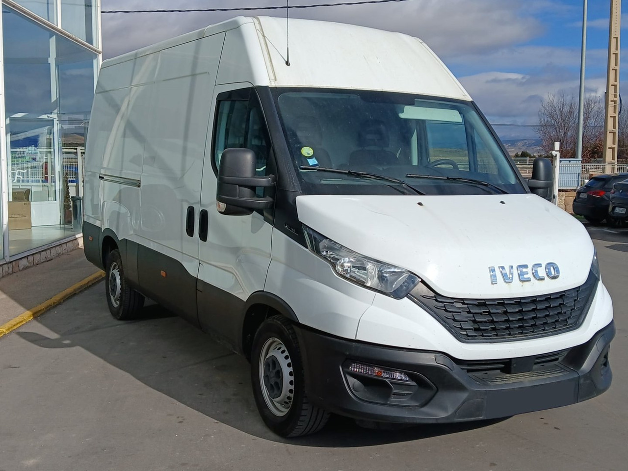 Furgón IVECO 35S14 12m3 - Суцільнометалевий фургон: фото 3 Furgón IVECO 35S14 12m3 - Суцільнометалевий фургон: фото 3