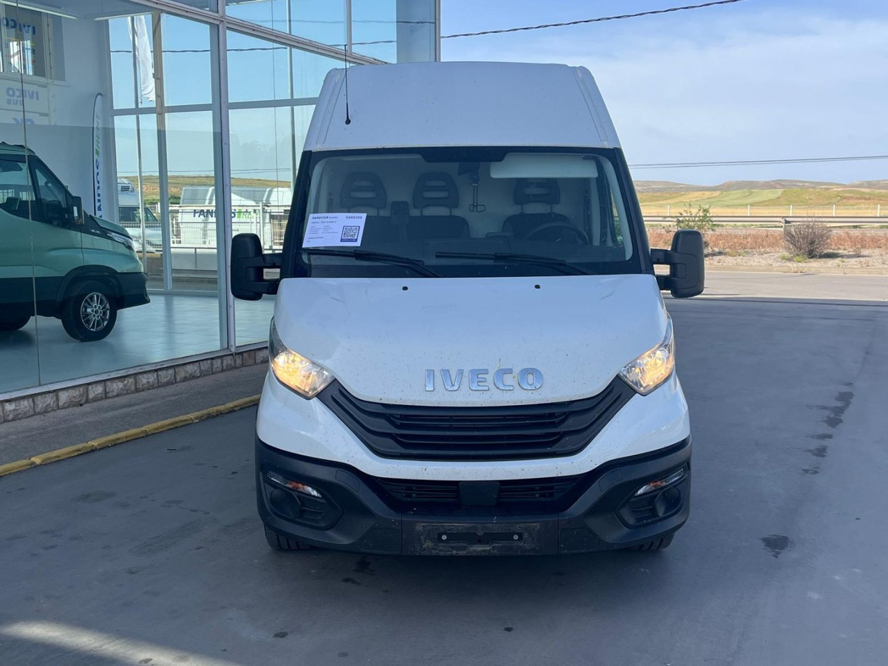 Furgón IVECO 35S14 16m3 Hi-matic - Суцільнометалевий фургон: фото 2 Furgón IVECO 35S14 16m3 Hi-matic - Суцільнометалевий фургон: фото 2