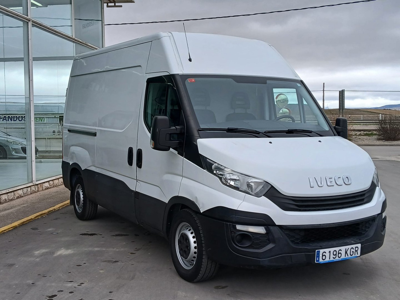 Furgón IVECO 35S16 10m3 - Суцільнометалевий фургон: фото 3 Furgón IVECO 35S16 10m3 - Суцільнометалевий фургон: фото 3