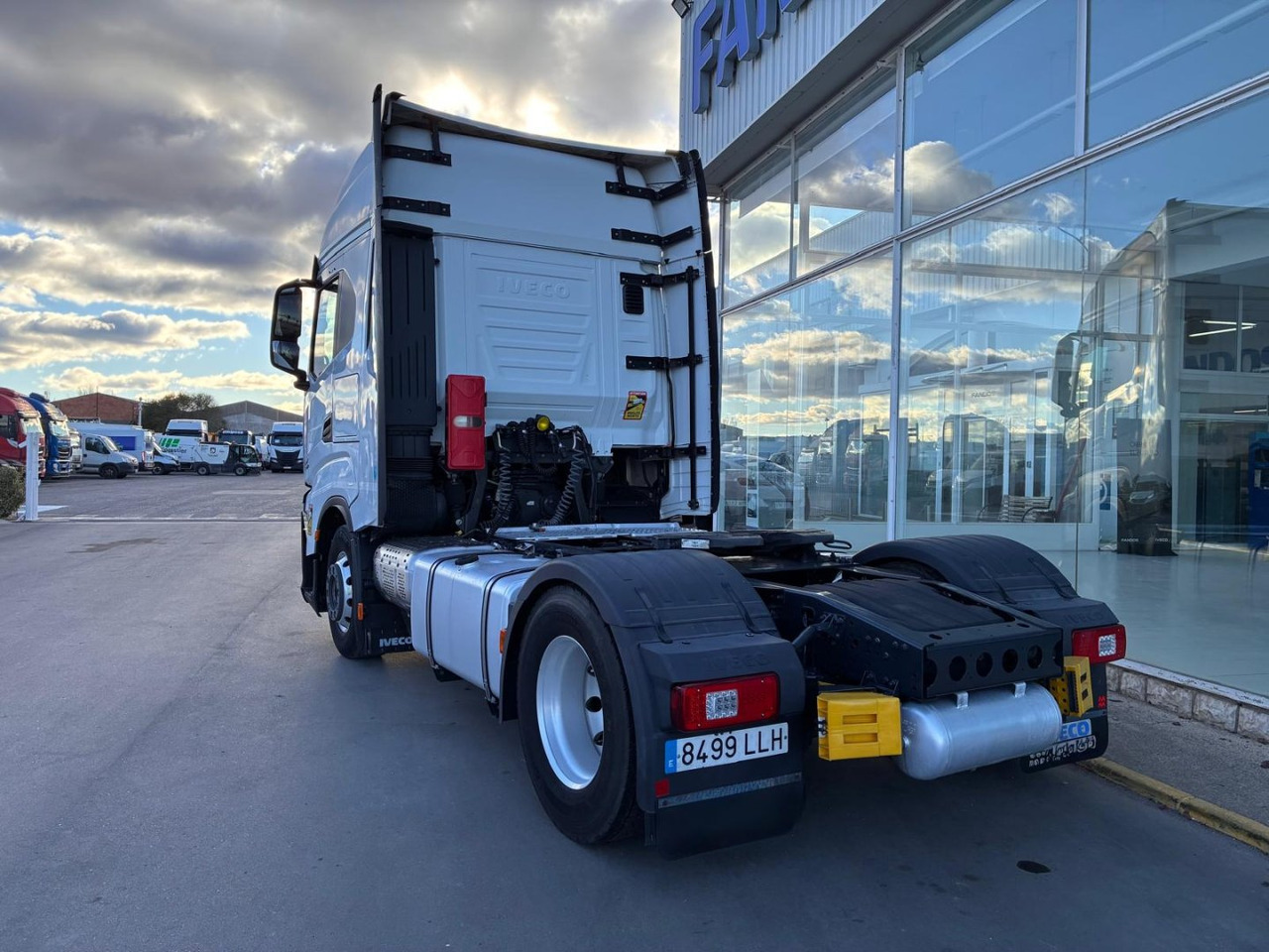 Cabeza Tractora IVECO 460 AUTOMATICO INTARDER ADR - Тягач: фото 4 Cabeza Tractora IVECO 460 AUTOMATICO INTARDER ADR - Тягач: фото 4