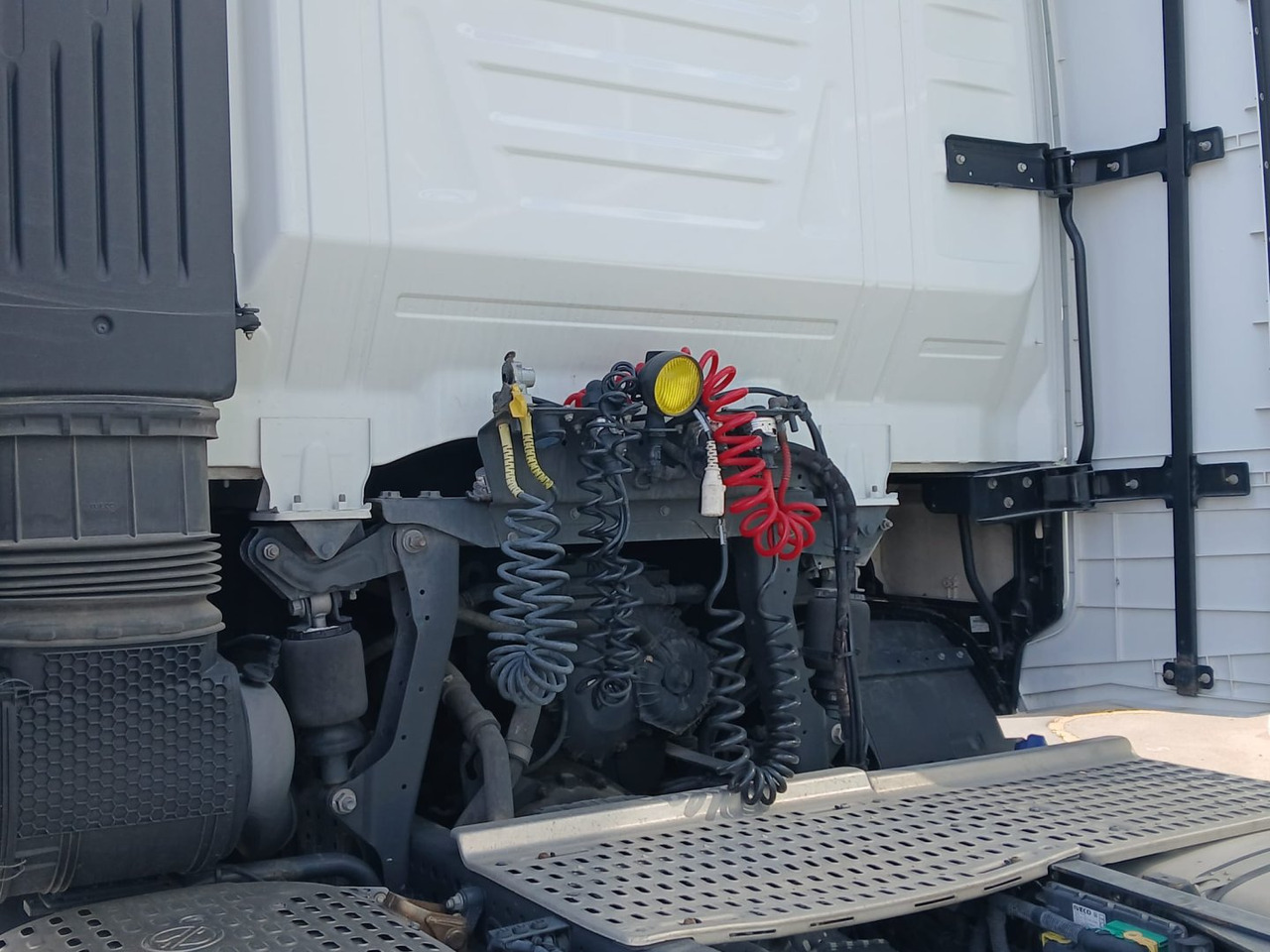 Cabeza Tractora IVECO 480 AUTOMATICO CON INTARDER - Тягач: фото 5 Cabeza Tractora IVECO 480 AUTOMATICO CON INTARDER - Тягач: фото 5