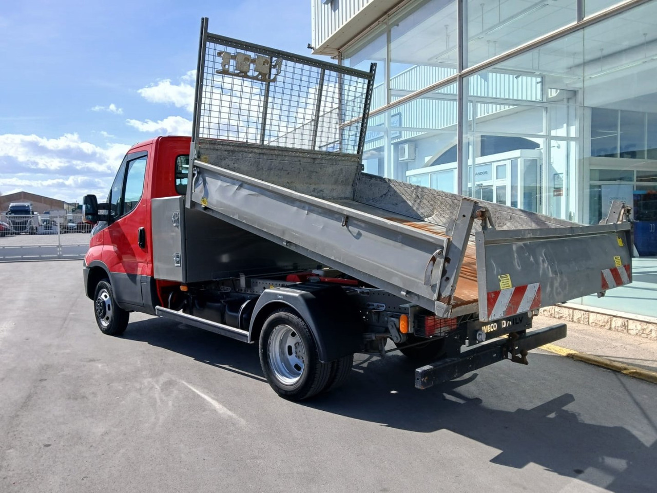 Малотоннажний самоскид Volquete/Dumper IVECO 35C12 CAJA BASCULANTE: фото 6