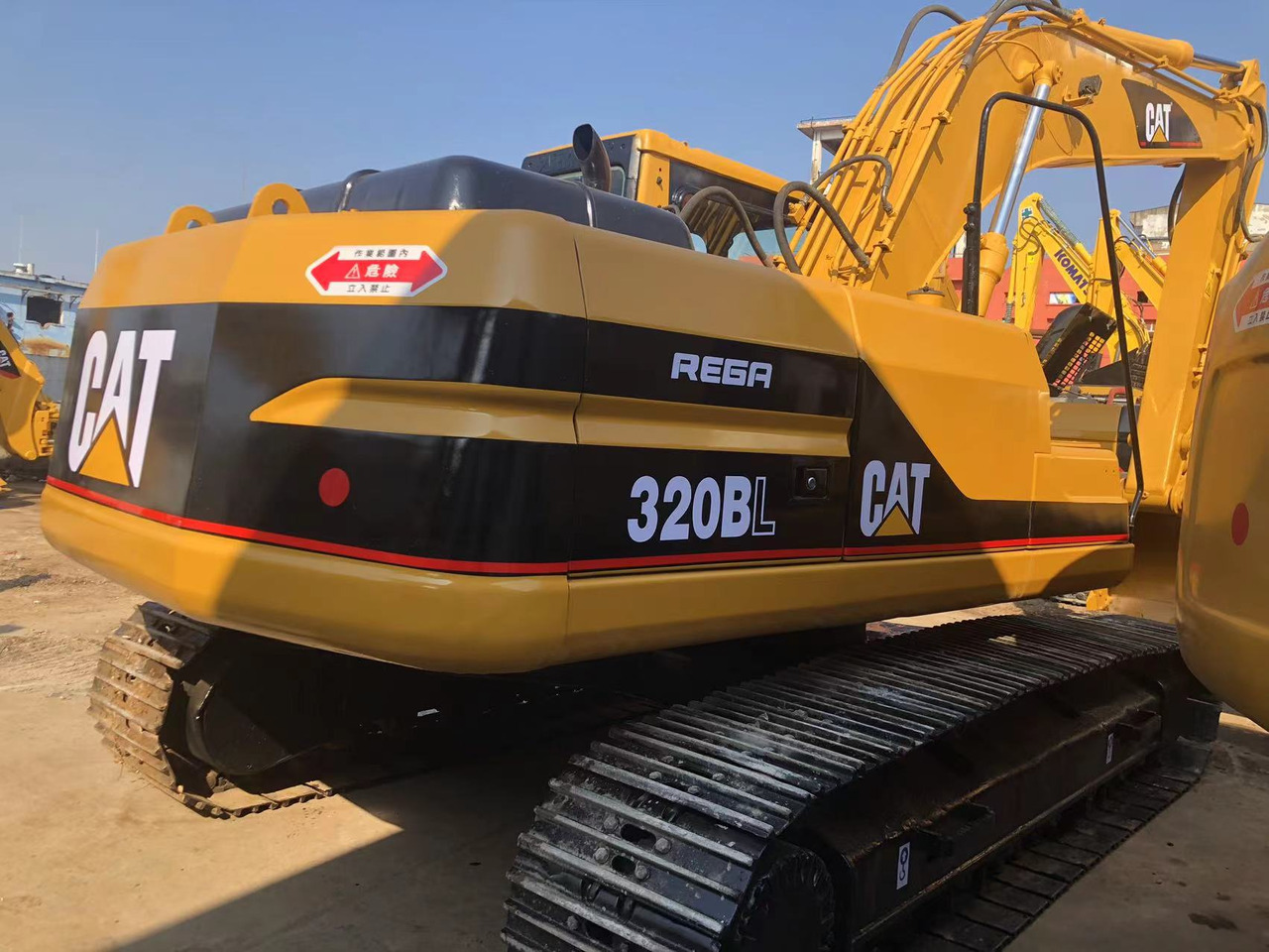 CAT 320BL - Гусеничний екскаватор: фото 1 CAT 320BL - Гусеничний екскаватор: фото 1