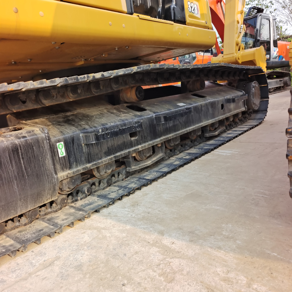 CAT 323 - Гусеничний екскаватор: фото 5 CAT 323 - Гусеничний екскаватор: фото 5