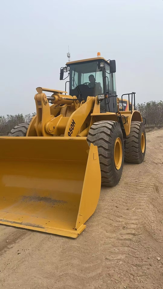 CAT 950H - Колісний навантажувач: фото 4 CAT 950H - Колісний навантажувач: фото 4