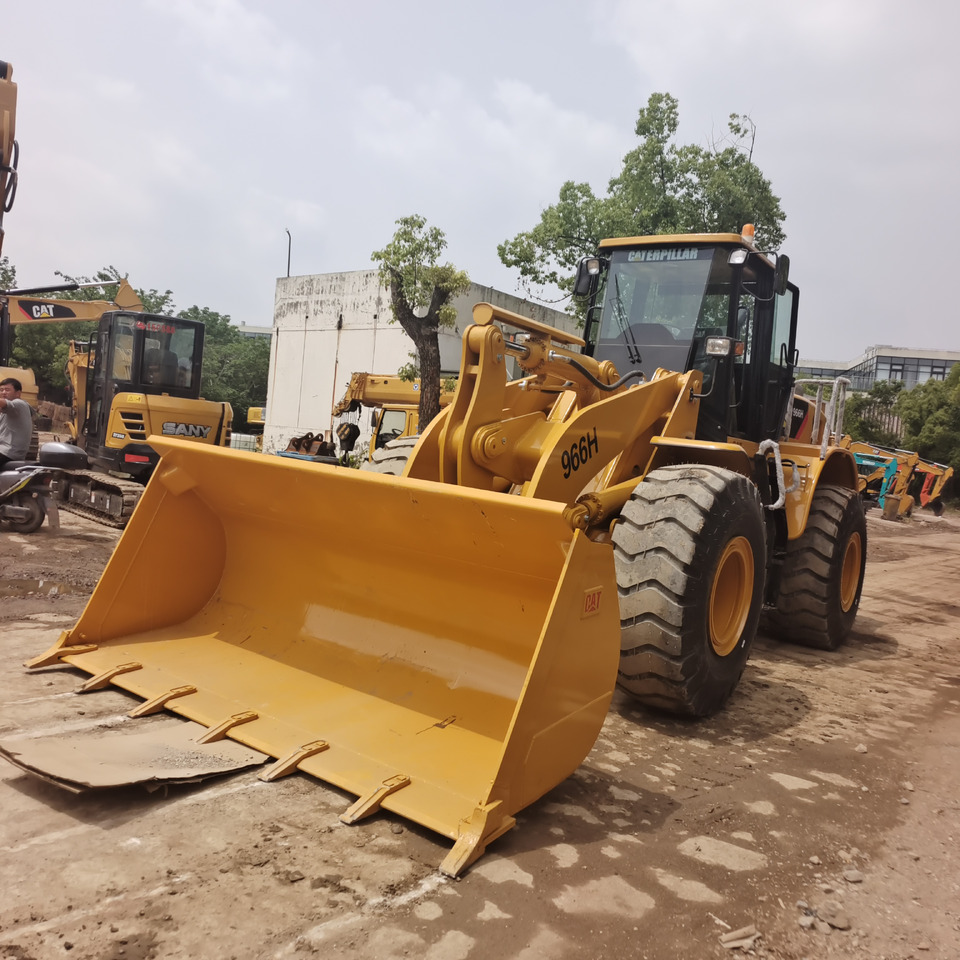 CAT 966H - Колісний навантажувач: фото 3 CAT 966H - Колісний навантажувач: фото 3