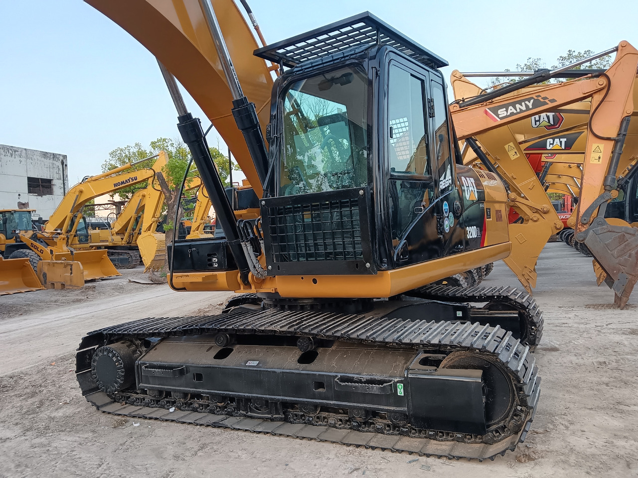 CATERPILLAR 320D2 L CAT 320D 2 L 330D 336D 320GC - Гусеничний екскаватор: фото 3 CATERPILLAR 320D2 L CAT 320D 2 L 330D 336D 320GC - Гусеничний екскаватор: фото 3