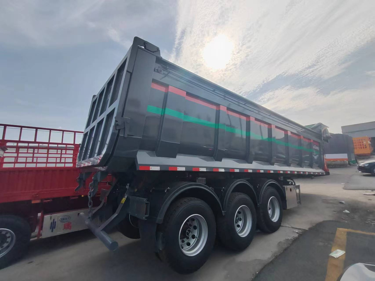 Customizable tipper semi trailers available - Напівпричіп цистерна: фото 3 Customizable tipper semi trailers available - Напівпричіп цистерна: фото 3