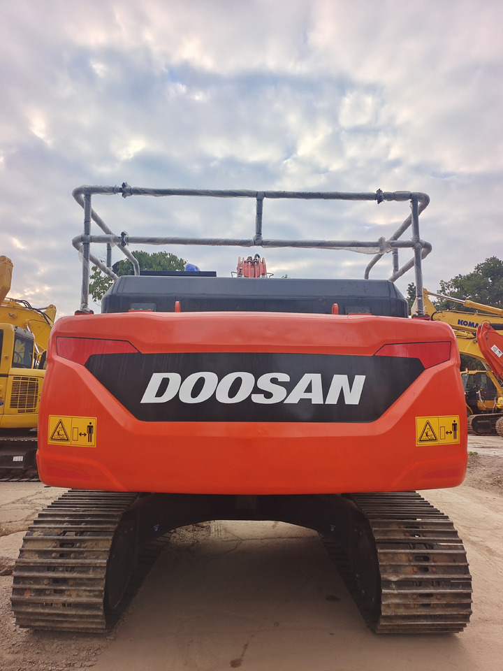 DOOSAN DX225LCA - Гусеничний екскаватор: фото 1 DOOSAN DX225LCA - Гусеничний екскаватор: фото 1