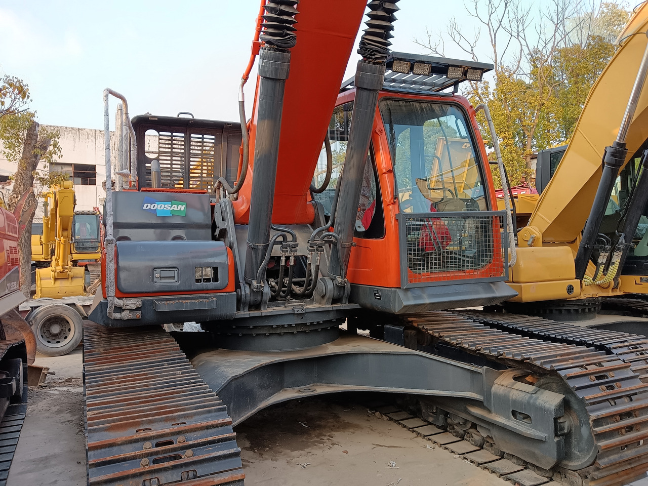 DOOSAN DX340LC-9C DX340 LCA - Гусеничний екскаватор: фото 3 DOOSAN DX340LC-9C DX340 LCA - Гусеничний екскаватор: фото 3