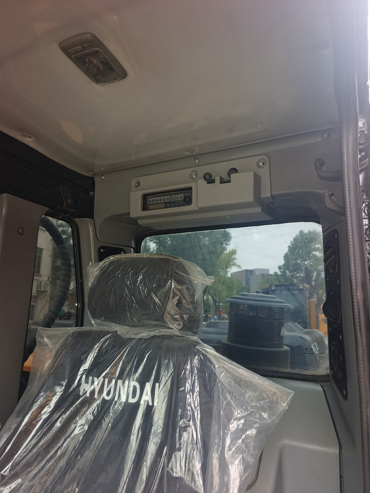 HYUNDAI 220-9S - Гусеничний екскаватор: фото 4 HYUNDAI 220-9S - Гусеничний екскаватор: фото 4