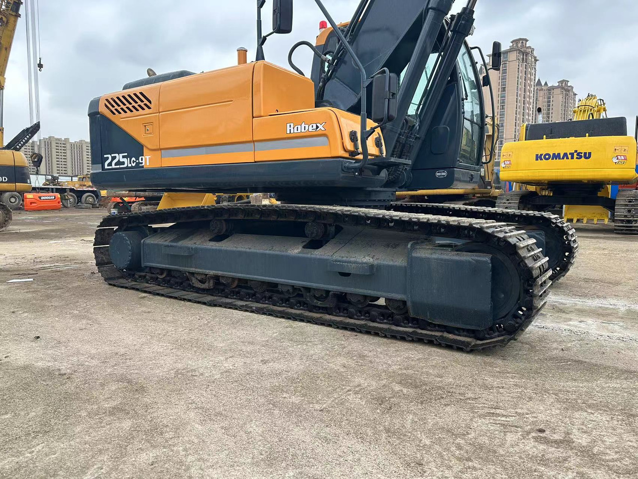 HYUNDAI 225LC-9T - Гусеничний екскаватор: фото 5 HYUNDAI 225LC-9T - Гусеничний екскаватор: фото 5
