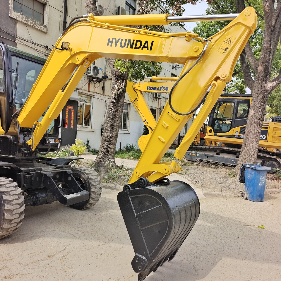 HYUNDAI R60W-7 - Колісний екскаватор: фото 3 HYUNDAI R60W-7 - Колісний екскаватор: фото 3