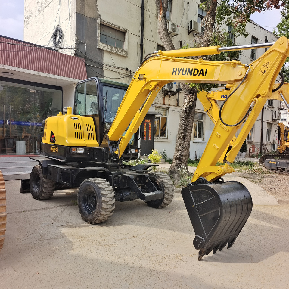 HYUNDAI R60W-7 - Колісний екскаватор: фото 2 HYUNDAI R60W-7 - Колісний екскаватор: фото 2