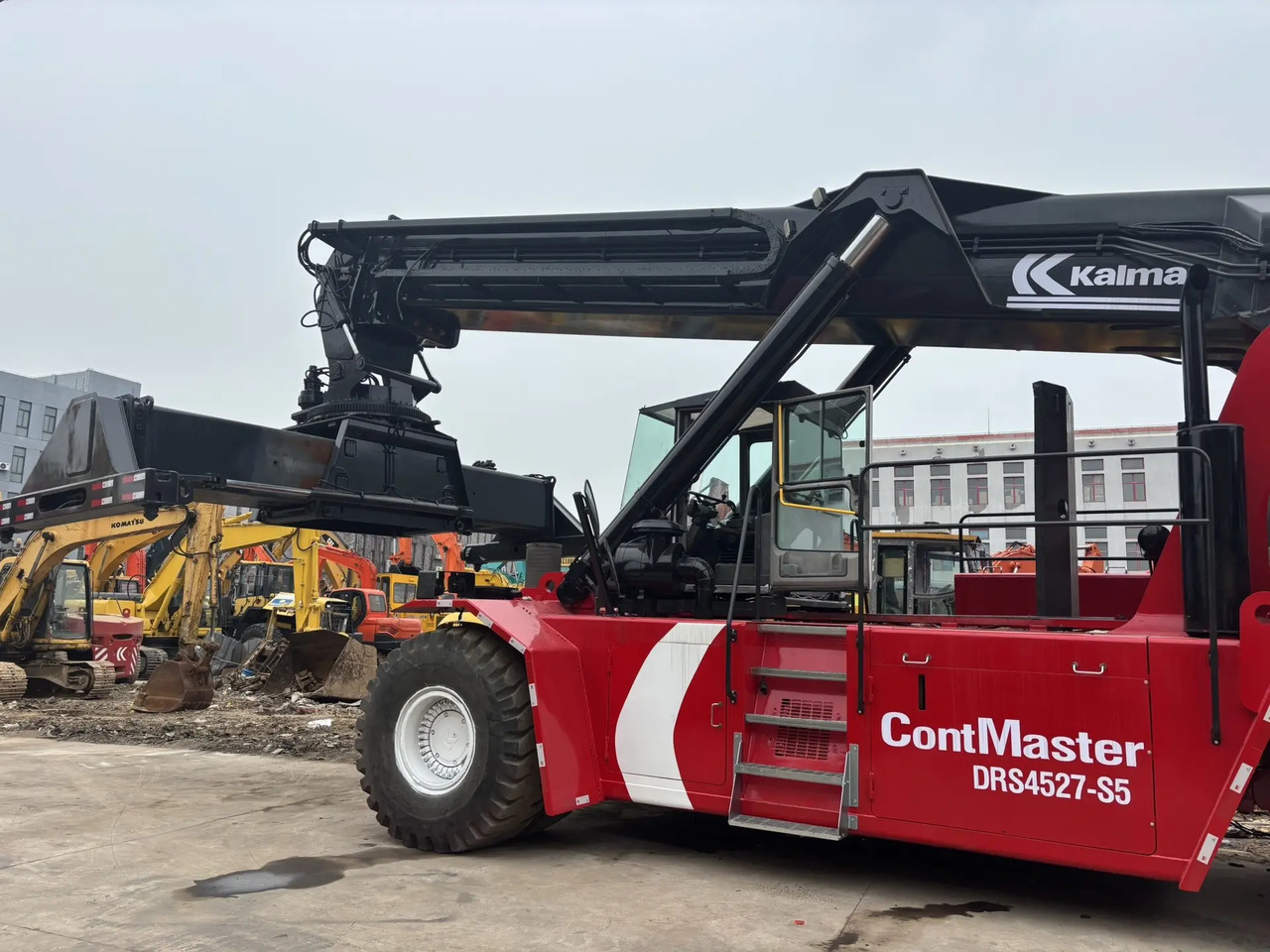 KALMAR DRS4527-S5 DRF450 DRD450 DRT450 - Навантажувач контейнерний: фото 3 KALMAR DRS4527-S5 DRF450 DRD450 DRT450 - Навантажувач контейнерний: фото 3