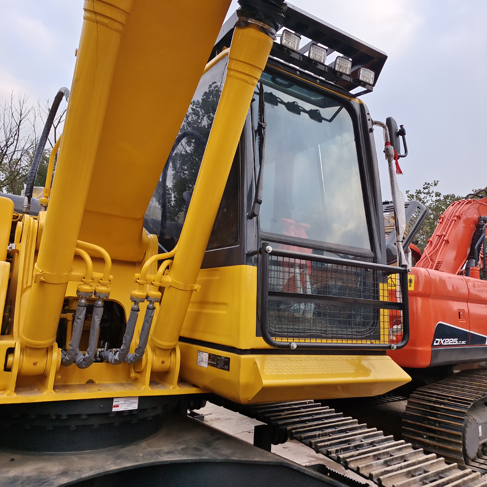 KOMATSU PC210LC - 8 - Гусеничний екскаватор: фото 5 KOMATSU PC210LC - 8 - Гусеничний екскаватор: фото 5