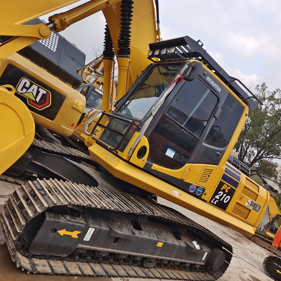 KOMATSU PC210LC - 8 - Гусеничний екскаватор: фото 3 KOMATSU PC210LC - 8 - Гусеничний екскаватор: фото 3