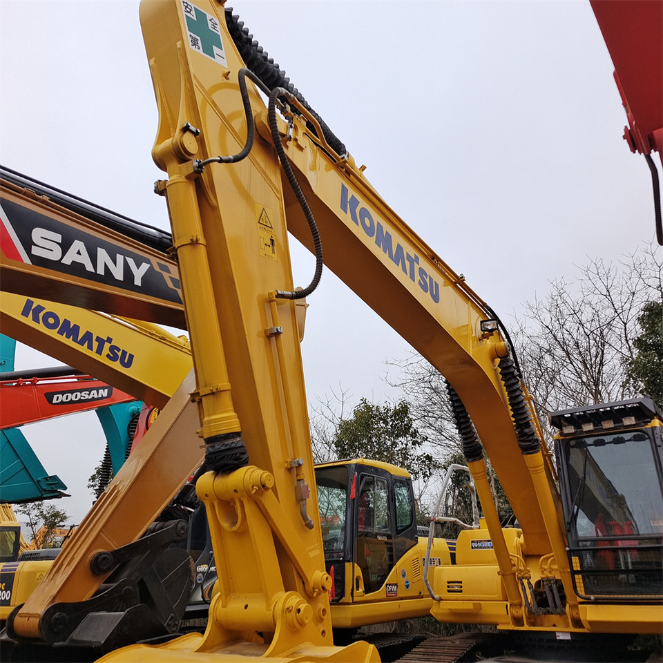 KOMATSU PC210LC-8 - Гусеничний екскаватор: фото 2 KOMATSU PC210LC-8 - Гусеничний екскаватор: фото 2