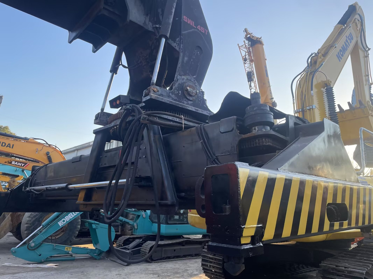 SANY SRSC45C30 45 ton - Навантажувач контейнерний: фото 2 SANY SRSC45C30 45 ton - Навантажувач контейнерний: фото 2
