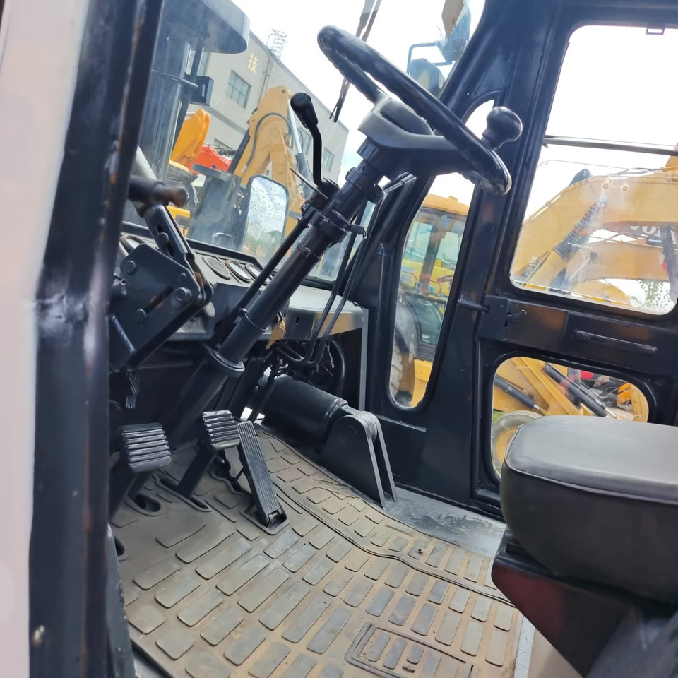 TCM FD100 - Навантажувач вилковий: фото 5 TCM FD100 - Навантажувач вилковий: фото 5