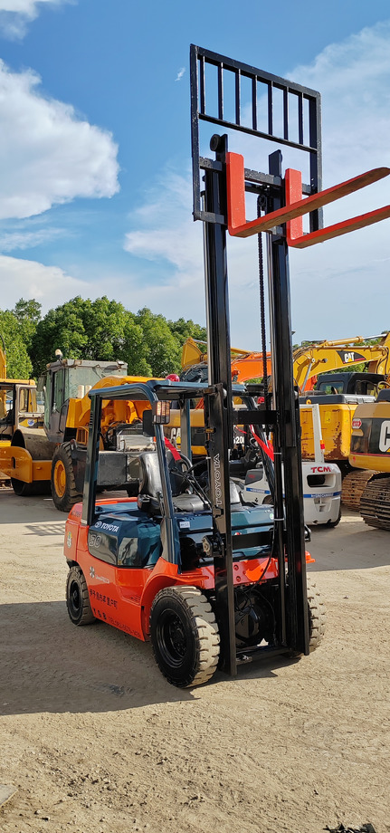 Навантажувач вилковий TOYOTA FD30: фото 6