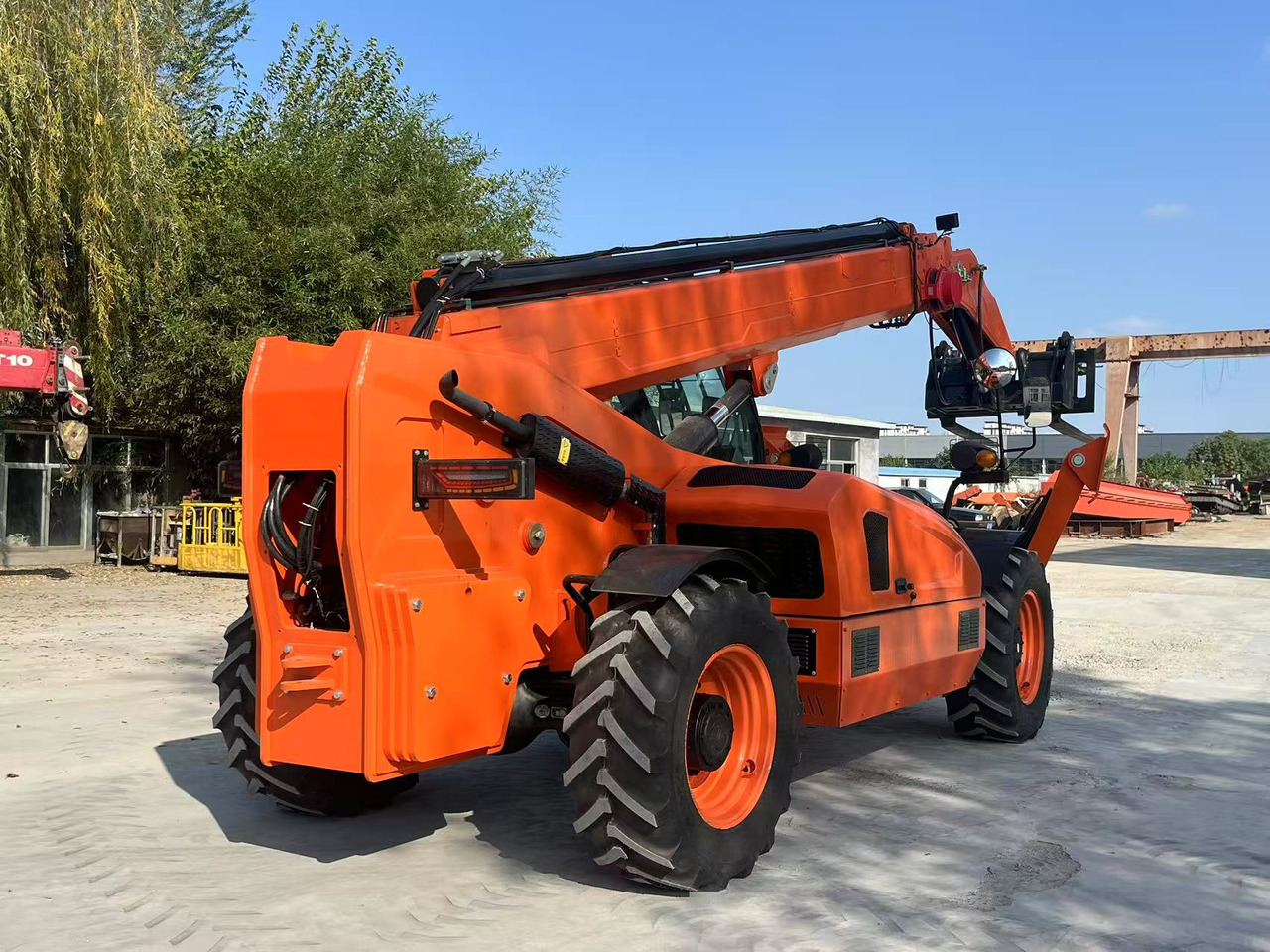 XCMG 17.5 METER BRAND NEW - Навантажувач телескопічний: фото 4 XCMG 17.5 METER BRAND NEW - Навантажувач телескопічний: фото 4