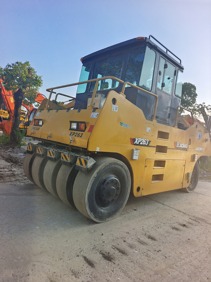 XCMG XP263 - Коток пневмоколісний: фото 1 XCMG XP263 - Коток пневмоколісний: фото 1