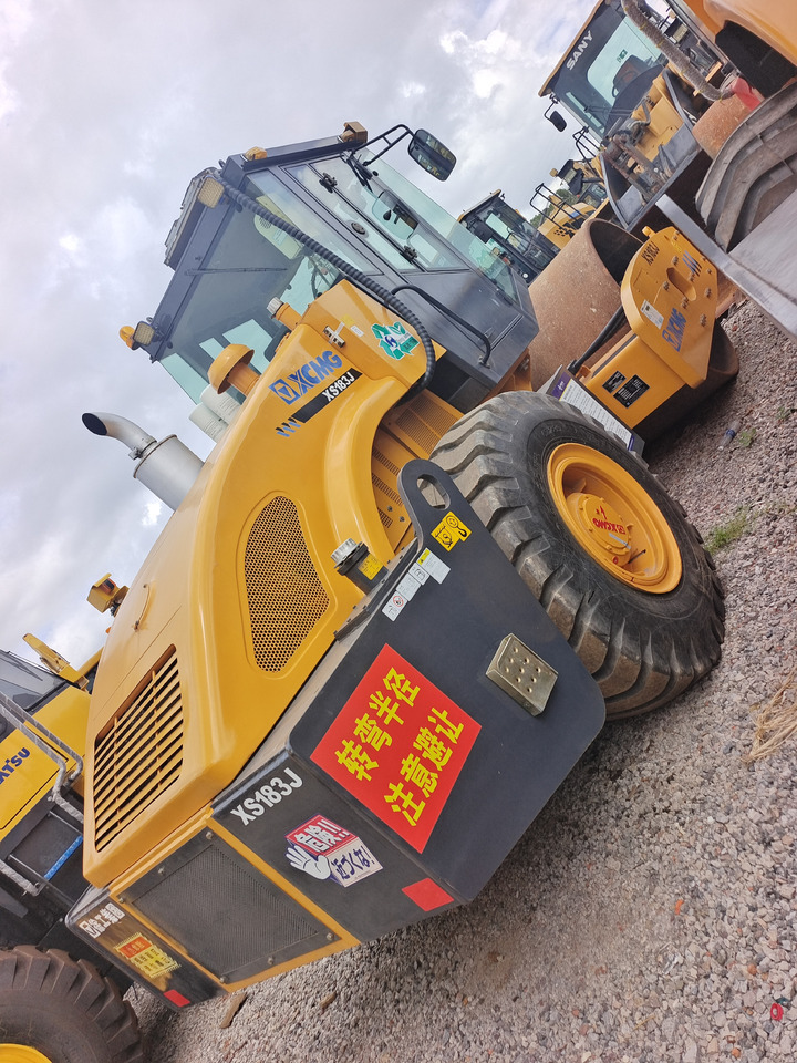 XCMG XS183J - Дорожній каток: фото 3 XCMG XS183J - Дорожній каток: фото 3