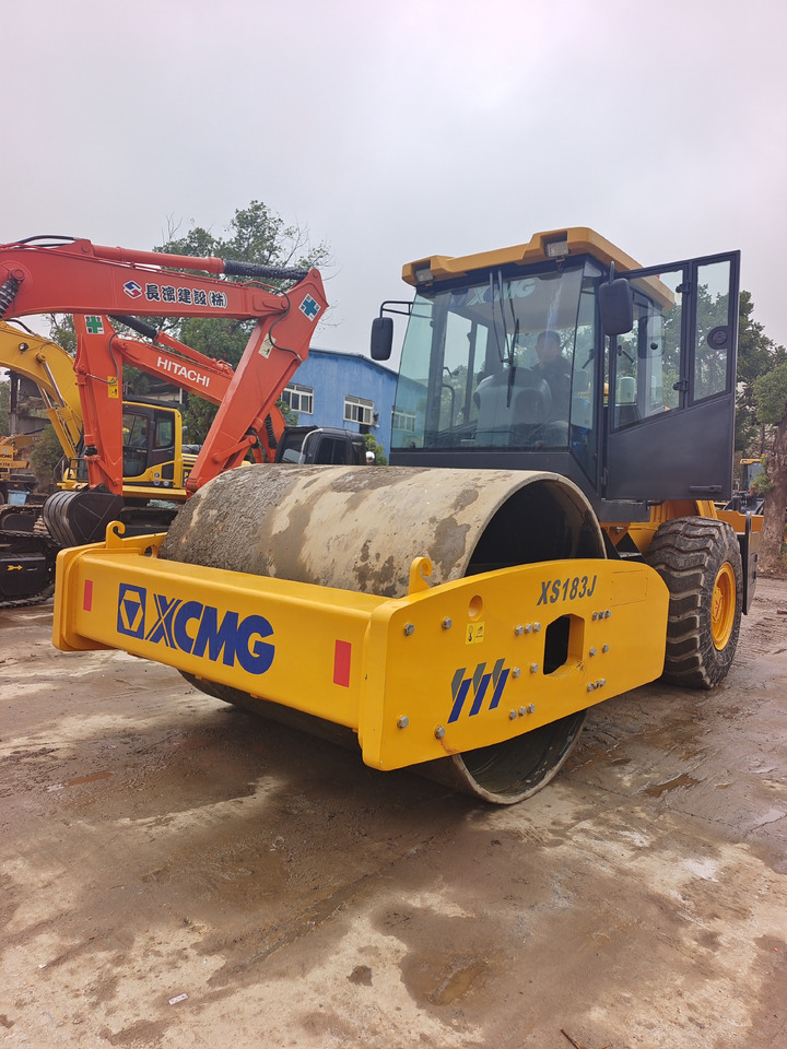 XCMG XS183J - Дорожній каток: фото 2 XCMG XS183J - Дорожній каток: фото 2