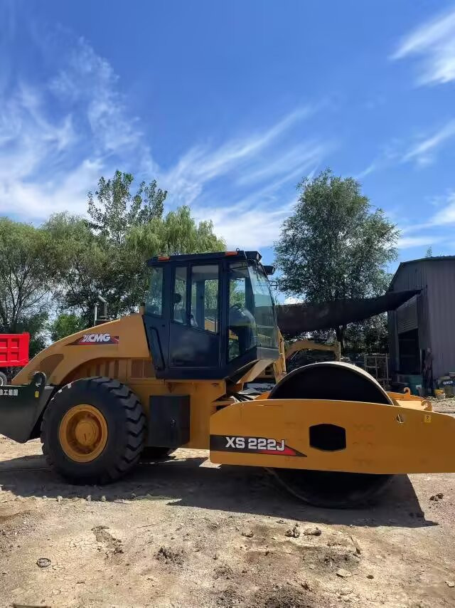 XCMG XS222J XS223J - Дорожній каток: фото 3 XCMG XS222J XS223J - Дорожній каток: фото 3