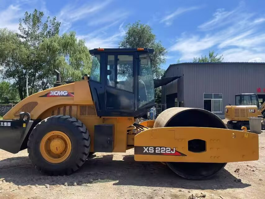 XCMG XS222J XS223J - Дорожній каток: фото 1 XCMG XS222J XS223J - Дорожній каток: фото 1