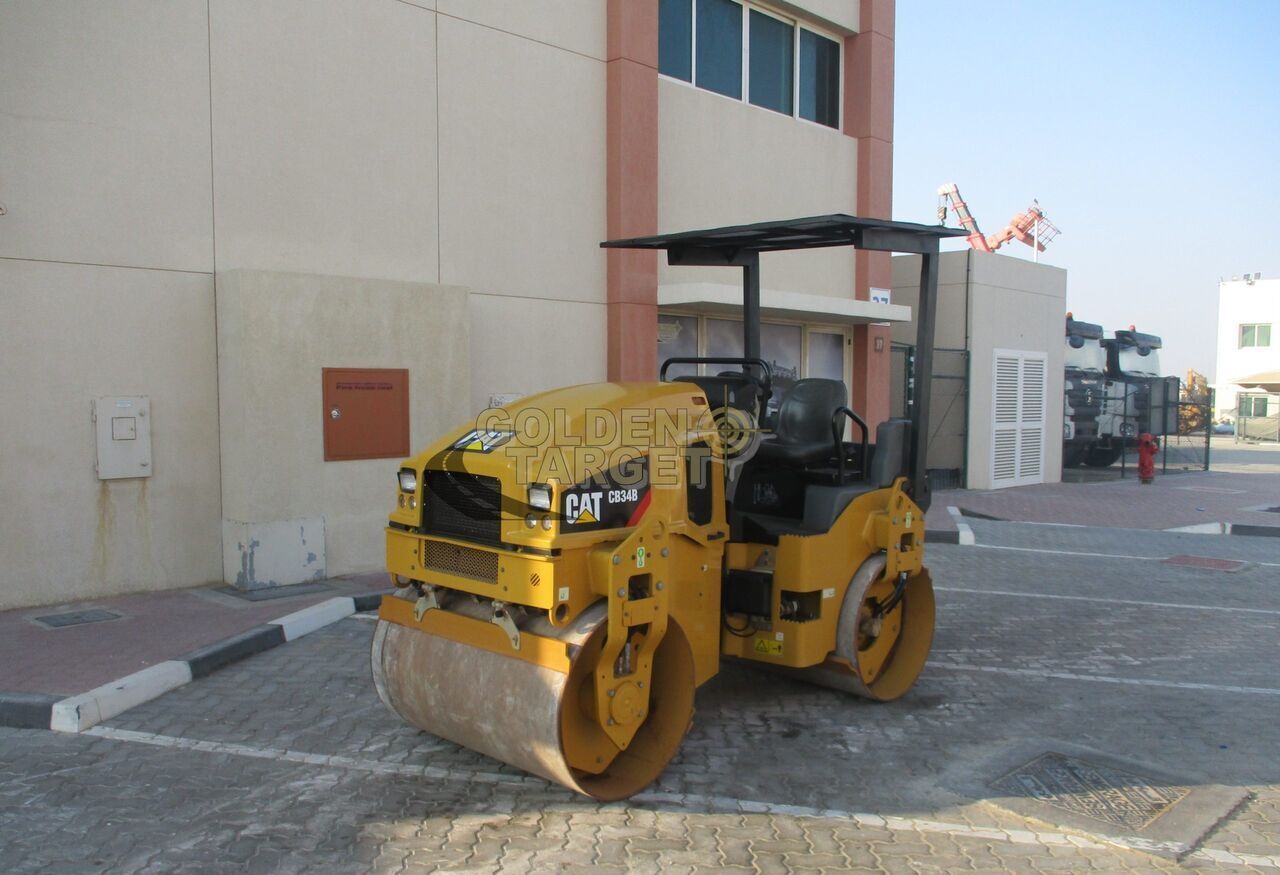 Caterpillar CB34B Double Drum Roller - Дорожній каток: фото 2 Caterpillar CB34B Double Drum Roller - Дорожній каток: фото 2
