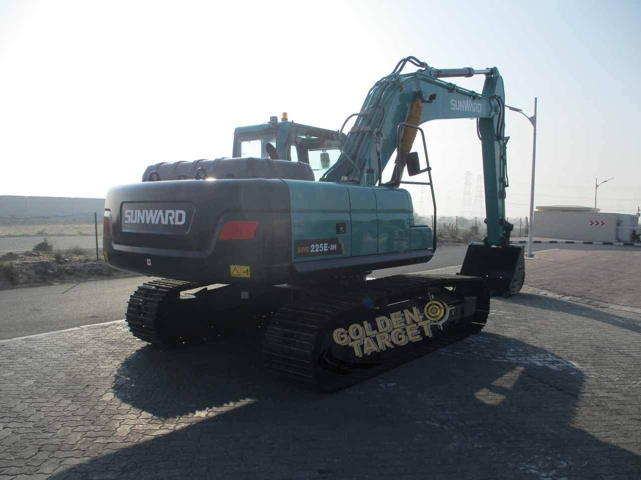SUNWARD SWE225E-3H Hydraulic Excavator - Гусеничний екскаватор: фото 3 SUNWARD SWE225E-3H Hydraulic Excavator - Гусеничний екскаватор: фото 3