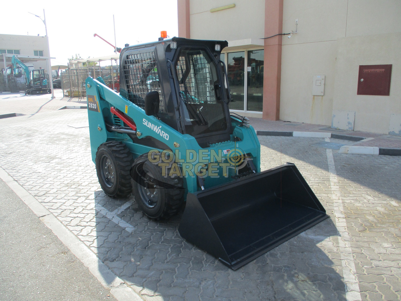 SUNWARD SWL 2820 Skid Steer Loader - Міні-навантажувач: фото 1 SUNWARD SWL 2820 Skid Steer Loader - Міні-навантажувач: фото 1
